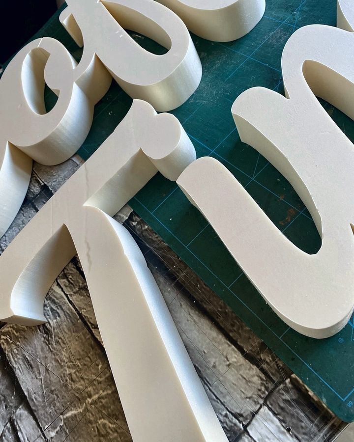 Detalle del grosor de las letras Coffee Time
